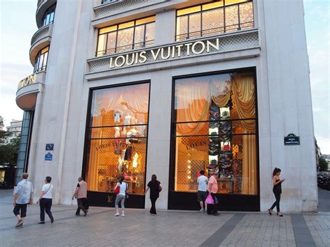 Louis Vuitton Paris website